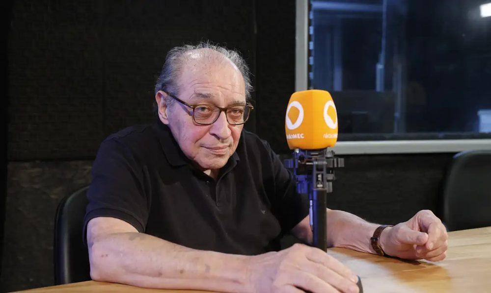 Fotografia da reportagem: Rádio MEC estreia série Eu Gosto de Música, apresentada por Ruy Castro