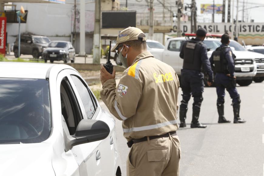 Motoristas de táxi, mototáxi e aplicativo ajudam na eficácia do lockdown