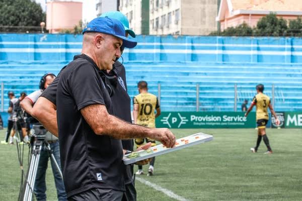 Em jogo sonolento, Paysandu vence por 1 a 0 e vai às quartas do Parazão