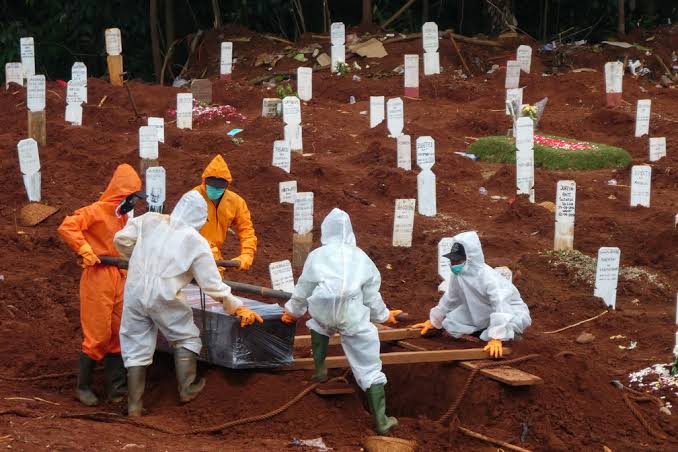 Brasil chega à triste marca de 500 mil mortes por Covid