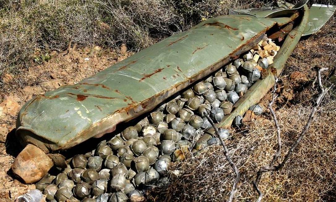 Rússia é denunciada por usar bombas de fragmentação contra a Ucrânia