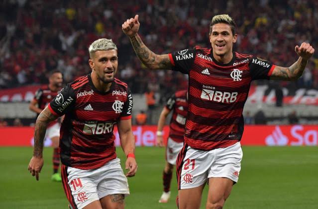 É campeão! Em jogo emocionante Flamengo vence nos pênaltis e levanta a taça da Copa do Brasil 2022