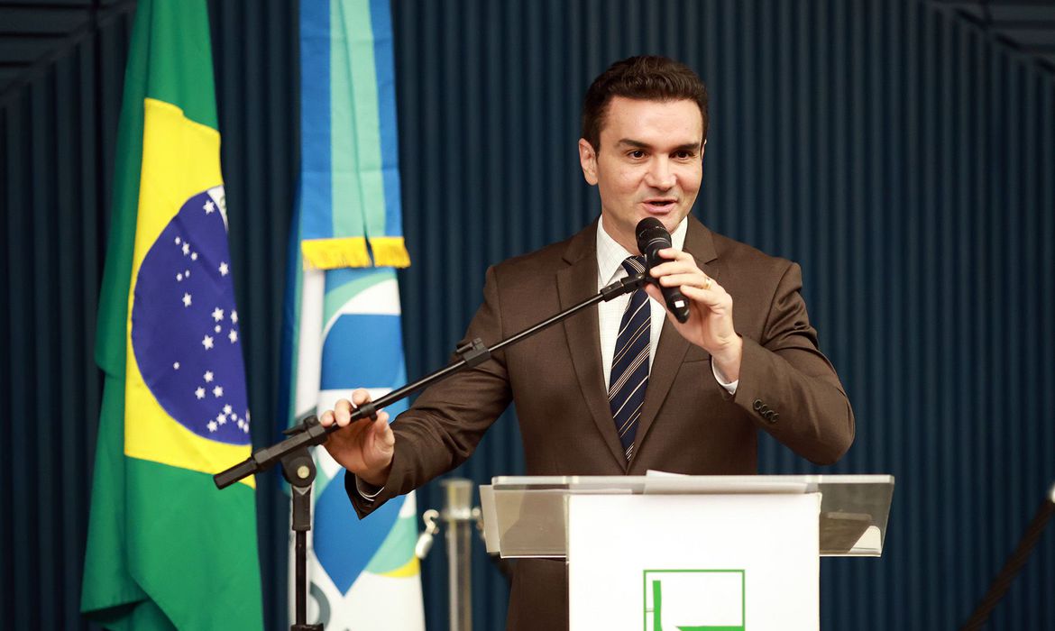 Nomeação de Celso Sabino para Ministério do Turismo é publicada no Diário Oficial